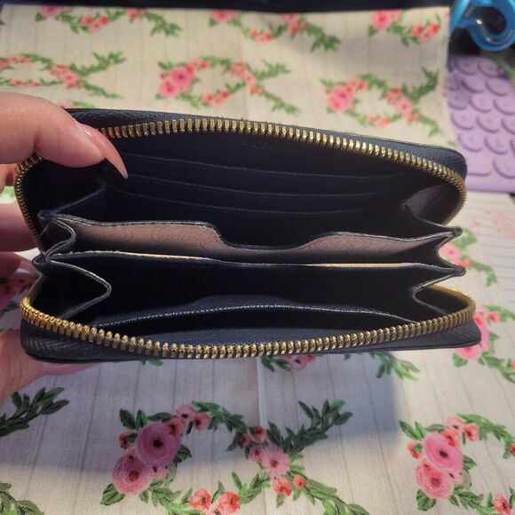 Michael Kors Jet Set Striped Leather Wristlet Navy Blue/White - Picture 6 of 8